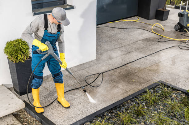Best House Pressure Washing  in Urbandale, IA
